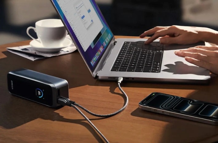 Laptop có cần sạc 3 lần 8 tiếng 3