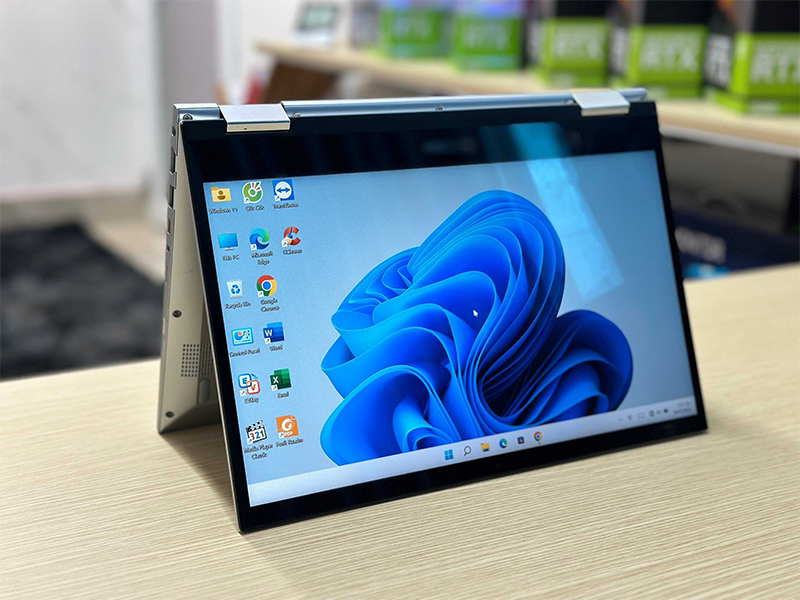 Laptop lai máy tính bảng 2025 (hình 2)