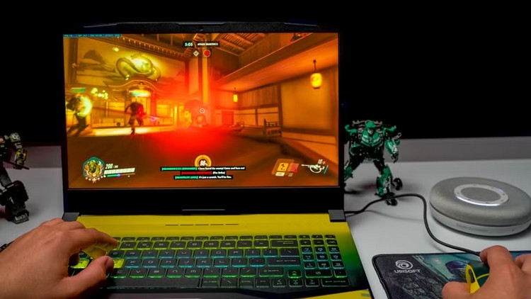 Laptop gaming MSI Crosshair 17 B12UEZ 272VN - ảnh 2