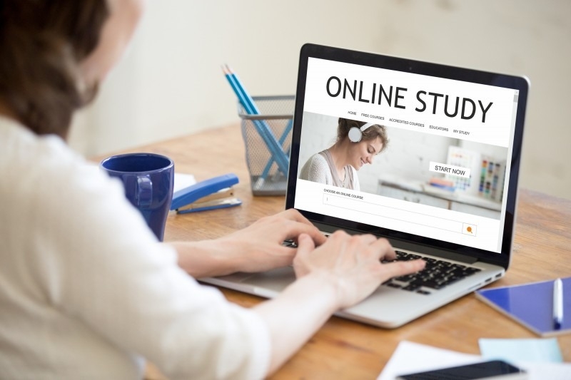 laptop sinh viên RAM 16GB 2025 (hình 2)