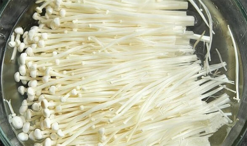 Cách nấu lẩu bò nấm (hình 5)