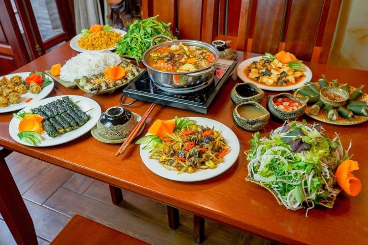 lẩu ốc chuối đậu 4