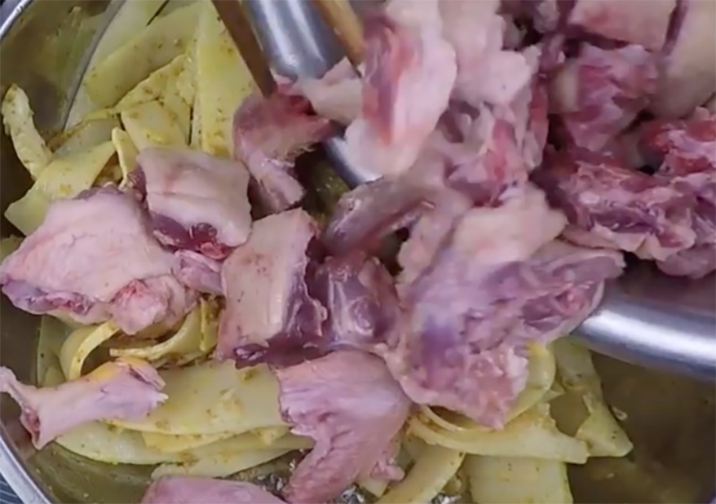 cách nấu lẩu vịt măng cay (hình 7)