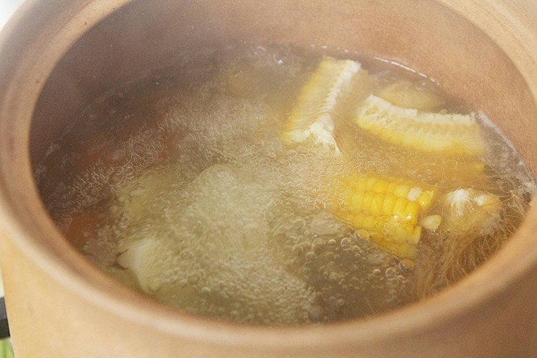 nau nuoc lau