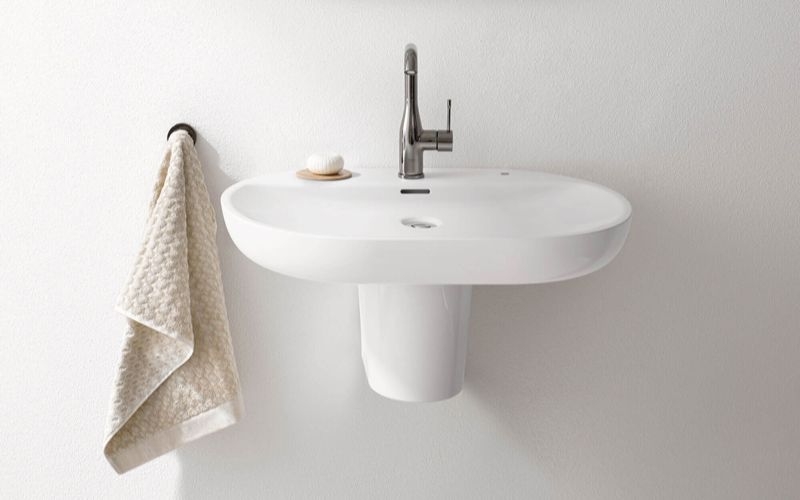 Lavabo treo tường