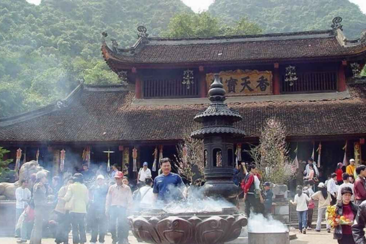 lễ hội chùa hương 4