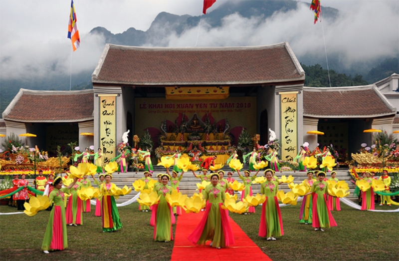 Lễ hội truyền thống ở Việt Nam (Hình 7)