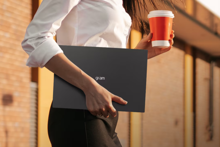 lg gram và asus zenbook ảnh 3