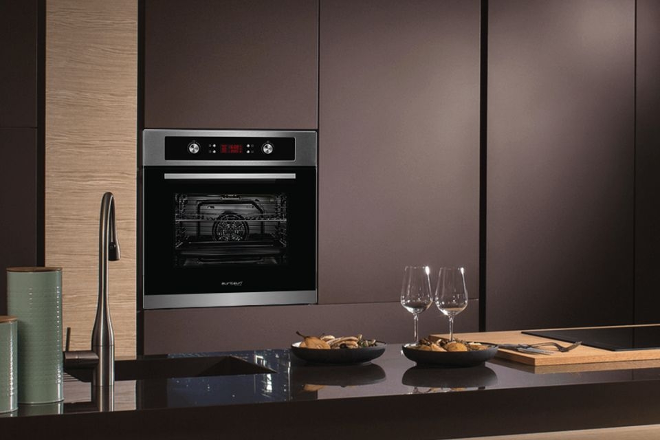 Đánh giá lò nướng Eurosun: thiết kế, tính năng và lý do nên sở hữu trong gian bếp hiện đại