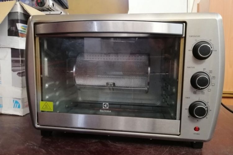 Lò nướng Electrolux EOT30MXC có những đặc điểm gì nổi bật? Đánh giá sản phẩm