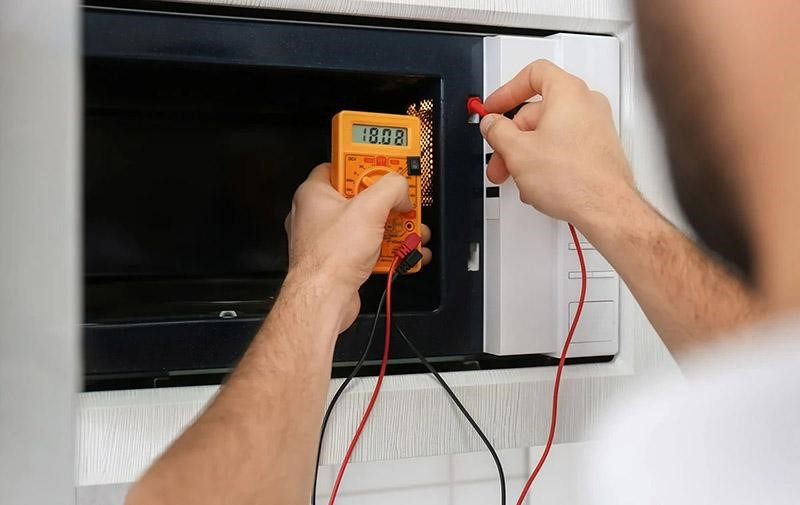 Lò vi sóng Electrolux không nóng (hình 2)