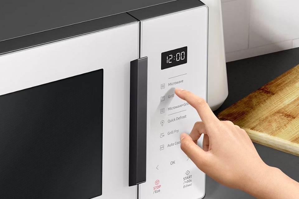 Top 6 lò vi sóng tốt nhất 2026 giúp hâm nóng, rã đông và chế biến thực phẩm nhanh