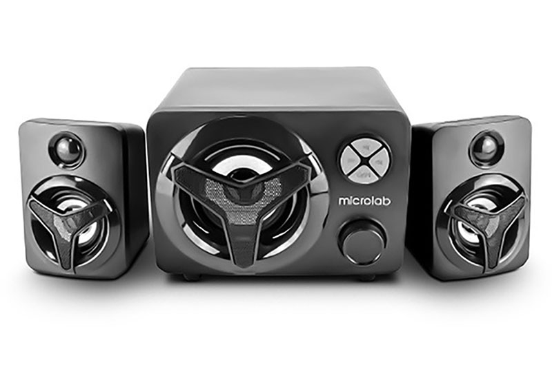 Hỗ trợ chơi nhạc trực tiếp từ thẻ nhớ SD và USB