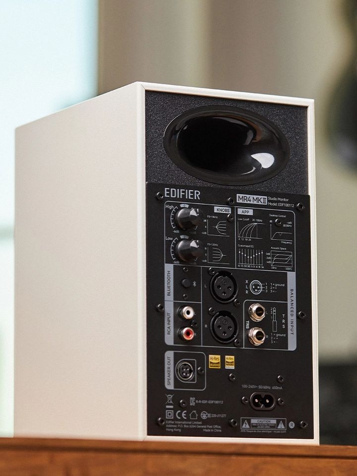 Loa vi tính Bluetooth 2.0 Edifier MR4 MKII cung cấp cổng XLR và TRS balanced