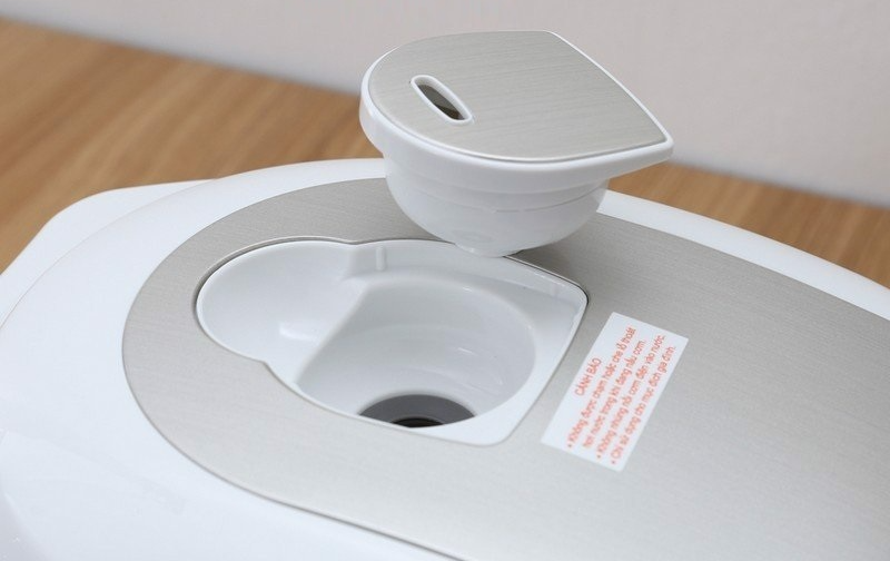 Lỗ thoát hơi bị tắc