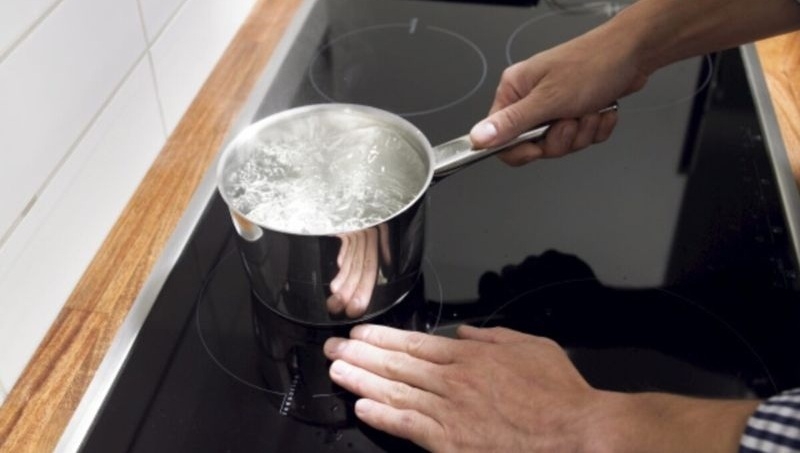 Lỗi E0 bếp từ Sunhouse 3