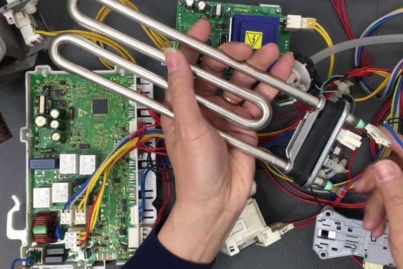 Kiểm tra hệ thống dây điện