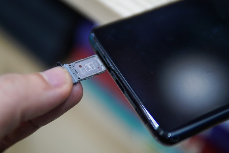 không tắt được chế độ máy bay điện thoại Samsung 6