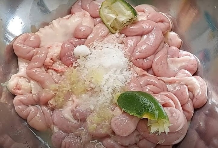 lòng non nướng sa tế (ảnh 2)