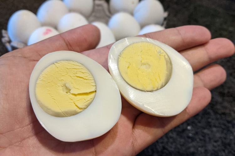 Cách luộc trứng không cần nước cực đơn giản, ai cũng có thể làm ngay tại nhà