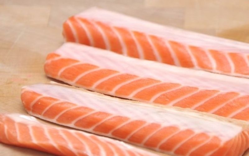 Lườn cá hồi nấu chua 1