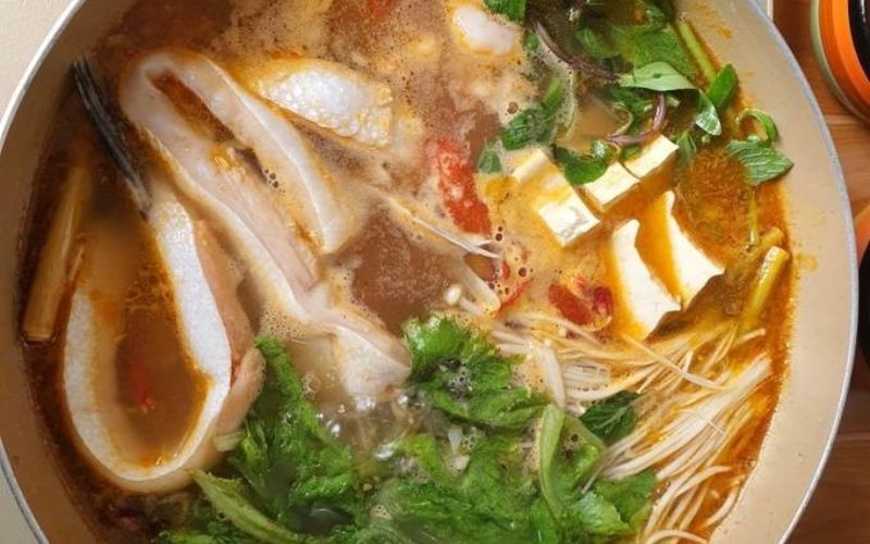 Lườn cá hồi nấu chua 5