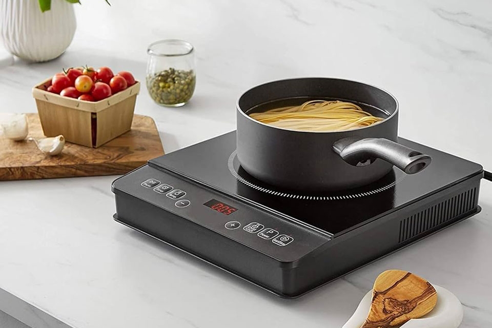 Tổng hợp đầy đủ mã lỗi bếp từ Midea cùng cách khắc phục nhanh chóng đơn giản