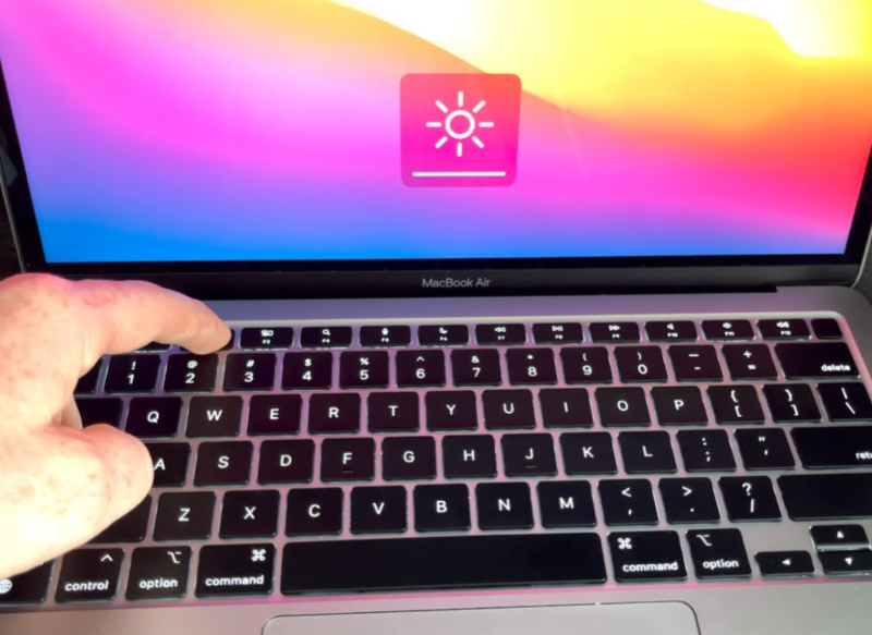 MacBook bị đen màn hình - hình 5