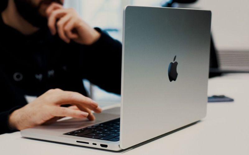 Nguyên nhân MacBook không lên nguồn