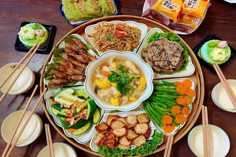 Gợi ý thực đơn mâm cỗ chay đẹp, ý nghĩa cho những ngày lễ Tết, dễ chuẩn bị ngay tại nhà