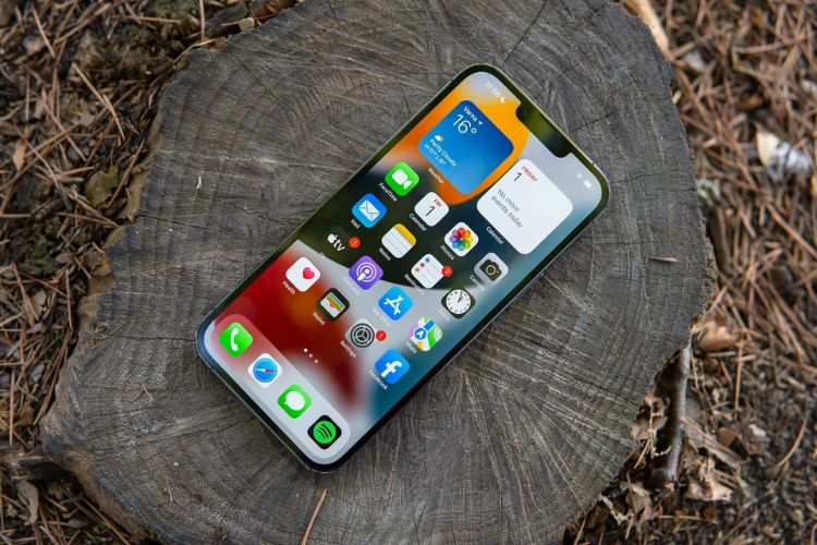 Màn hình iPhone 13 là màn hình gì hình 4