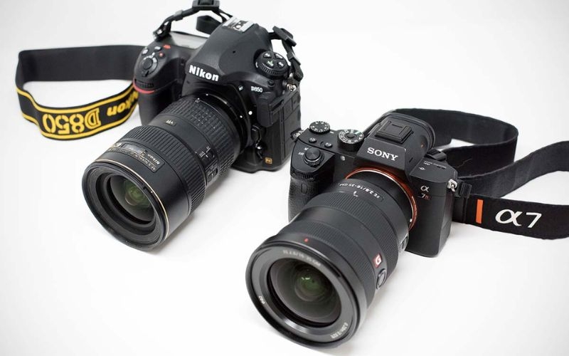 Ống kính máy ảnh Full frame