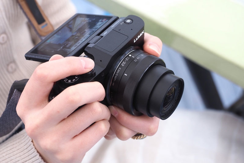 máy ảnh giá rẻ hình 7.1