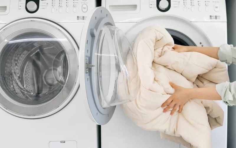 Máy giặt 10 kg có giặt được chăn không