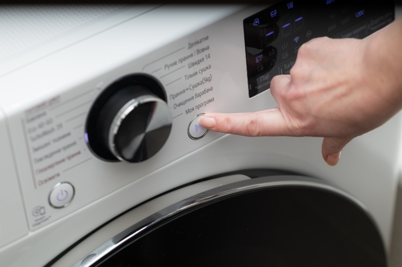 Dấu hiệu nhận biết tình trạng máy giặt LG báo lỗi EE