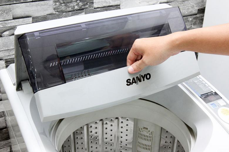 Máy giặt Sanyo không lên nguồn 5