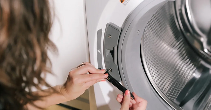Kiểm tra cửa máy giặt Kiểm tra cửa máy giặt