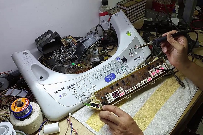 Máy giặt Toshiba bị lỗi không giặt ảnh 6