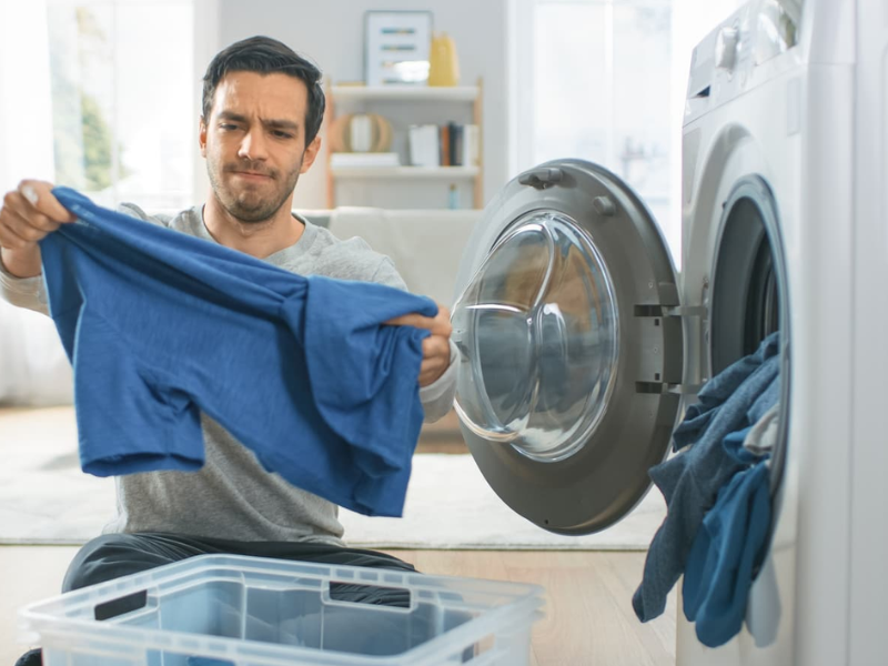 kiem tra quan ao truoc khi giat