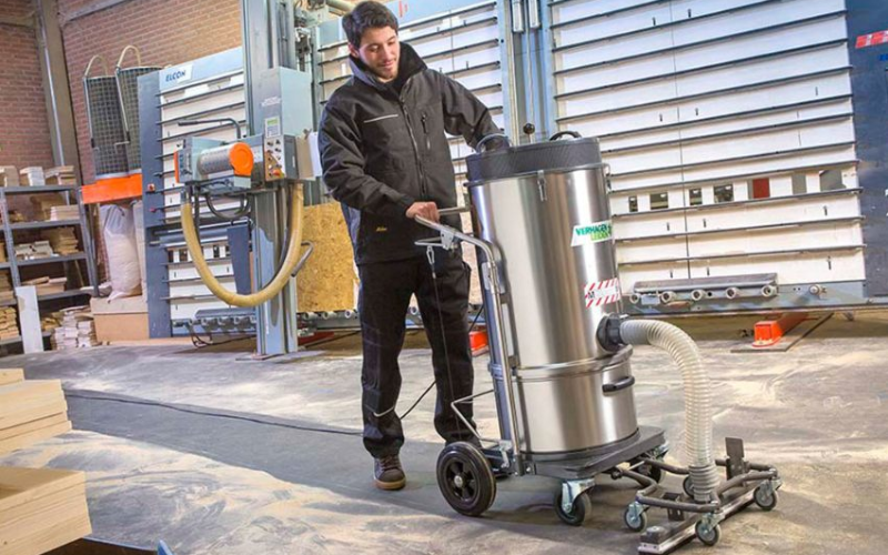 máy hút bụi công nghiệp 3 pha (ảnh 1)