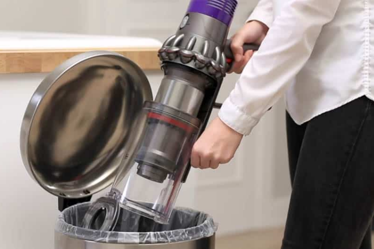 m&aacute;y h&uacute;t bụi dyson b&aacute;o lỗi filter 4
