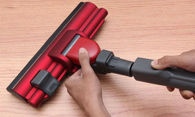 máy hút bụi hitachi 2000w 1