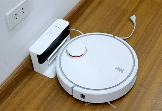 M&aacute;y h&uacute;t bụi lau nh&agrave; kh&ocirc;ng sạc 3
