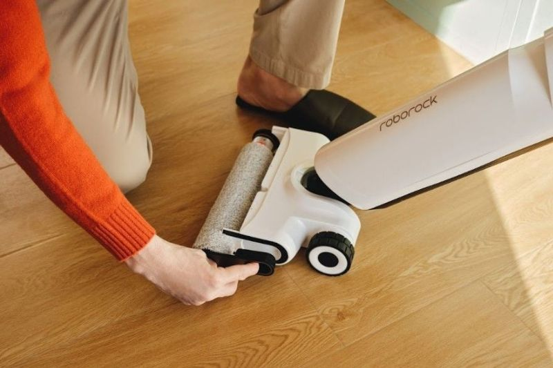 M&aacute;y h&uacute;t bụi lau nh&agrave; kh&ocirc;ng sạch 2