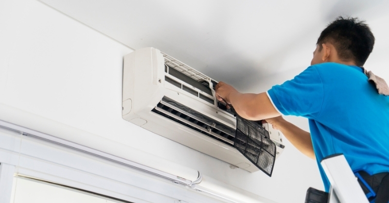 luu y khi xu ly may lanh bi chay nuoc ra san