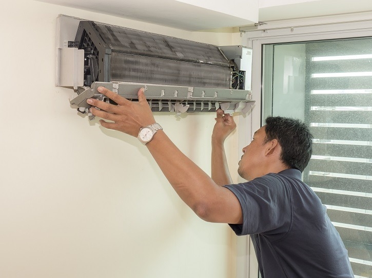 Máy lạnh Daikin bị chảy nước 6