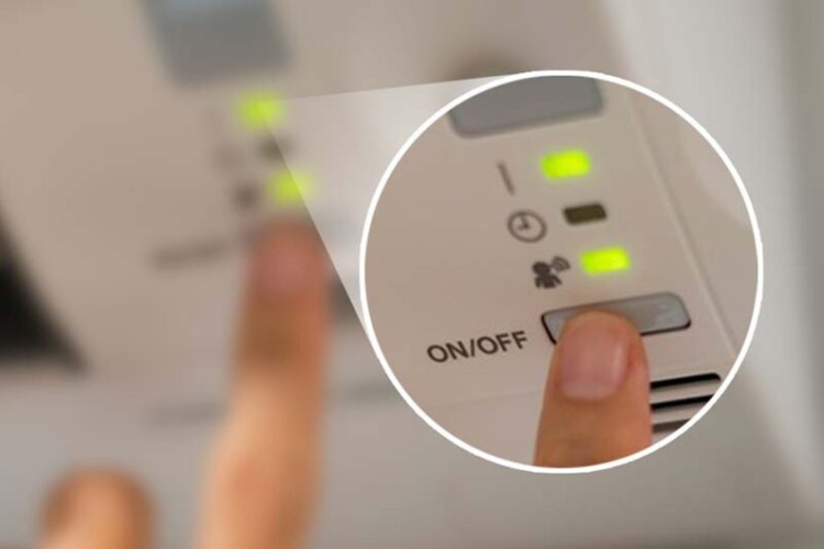Máy lạnh Hitachi báo đèn xanh: Giải mã nguyên nhân, cách nhận biết và khắc phục