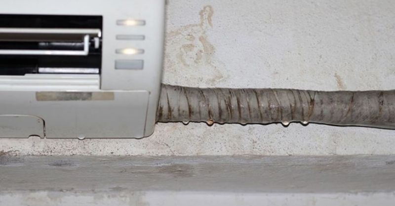 ong thoat nuoc bi tac nghen