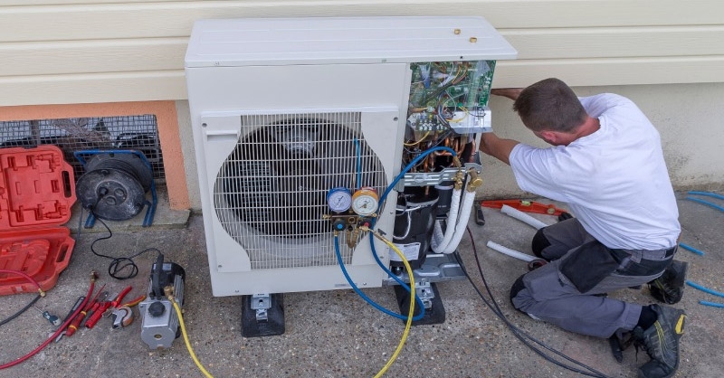 khi nao nen goi tho sua may lanh