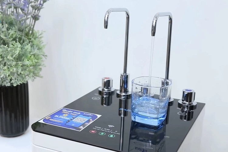 M&aacute;y lọc nước Karofi b&aacute;o lỗi FIL 8 2